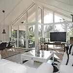 度假居 Three-bedroom In *