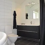 Three-bedroom In 度假居 *