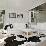 Three-bedroom In 度假居 Højby