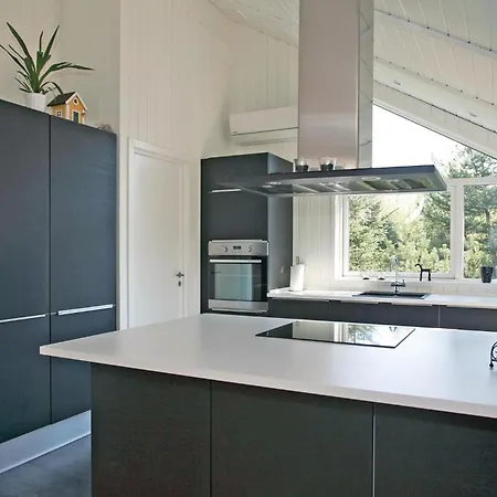 펜션 Amazing Home In Hojby With Sauna